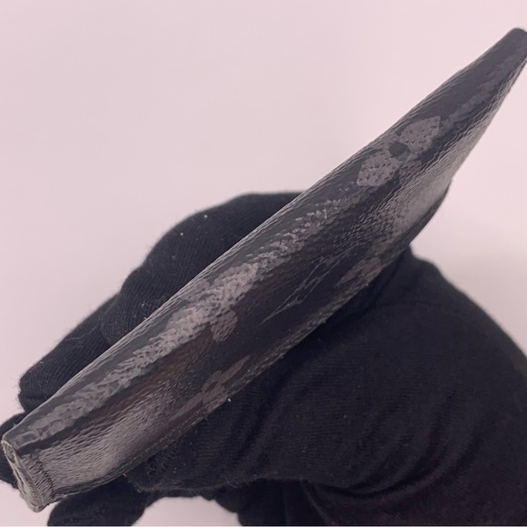 Louis Vuitton Eclipse Card Holder - Picture 8 of 17